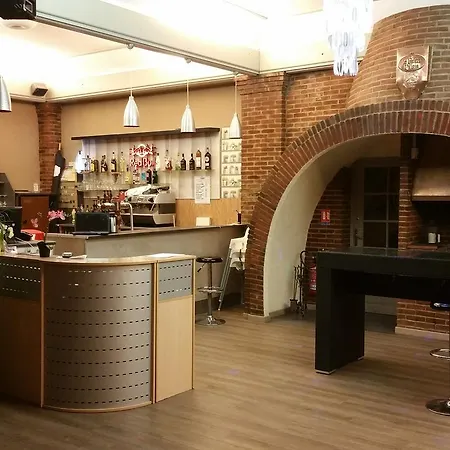 Aparthotel Leon-mauris Appart & &