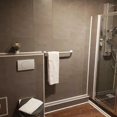 Leon-mauris Appart & & Aparthotel *